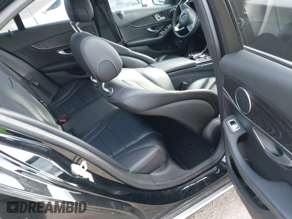 2015 Mercedes-Benz C 300 with VIN 55SWF4JB5FU058307, listed as a IAAI auction lot 42184657 with 95,428 mi miles and . Bid and sale history available at DreamBid. Image 8.