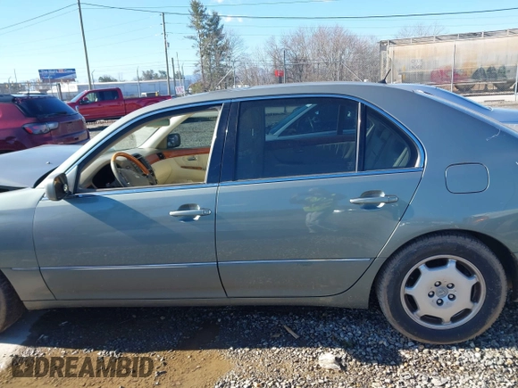 2002 Lexus LS 430 z VIN JTHBN30F820062070, wystawiony jako IAAI lot #41209699 z przebiegiem 154 311 mil mil oraz . Historia ofert i sprzedaży dostępna na DreamBid. Obrazek 14.