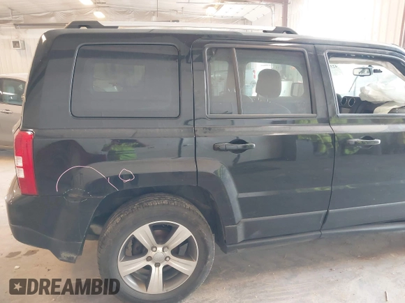 2016 Jeep Patriot Latitude with VIN 1C4NJRFB3GD746204, listed as a IAAI auction lot 42381018 with 89,247 mi miles and . Bid and sale history available at DreamBid. Image 12.