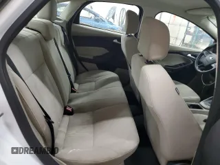 2015 Ford Focus SE z VIN 1FADP3F20FL241951, wystawiony jako Copart lot #89021775 z przebiegiem 91 698 mil mil oraz Szkoda całkowita • Salvage title. Historia ofert i sprzedaży dostępna na DreamBid. Obrazek 10.