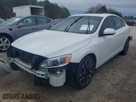 2017 Volvo S60 Dynamic with VIN YV126MFL2H2421907, listed as a IAAI auction lot 41737301 with 87,239 mi miles. Bid and sale history available at carsss.com. Image 18.