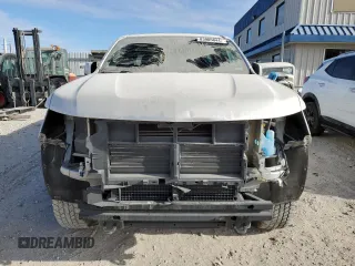 2019 Chevrolet Colorado 4WD LT with VIN 1GCHTCEN0K1119955, listed as a Copart auction lot 83905044 with 105,721 mi miles and Salvage Title. Bid and sale history available at carsss.com. Image 5.