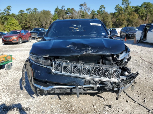 2022 Jeep Grand Wagoneer Series III with VIN 1C4SJVGJ8NS135451, listed as a Copart auction lot 83586194 with NaN miles and Salvage Title. Bid and sale history available at carsss.com. Image 5.