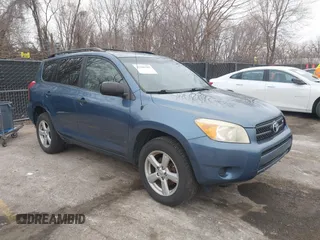 2007 Toyota RAV4 with VIN JTMBK33V875039590, listed as a IAAI auction lot 41545792 with 233,889 mi miles. Bid and sale history available at carsss.com. Image 1.