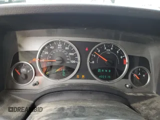 2007 Jeep Patriot Limited z VIN 1J8FF48W37D275916, wystawiony jako Copart lot #56585205 z przebiegiem 106 919 mil mil oraz Szkoda całkowita • Salvage title. Historia ofert i sprzedaży dostępna na DreamBid. Obrazek 9.