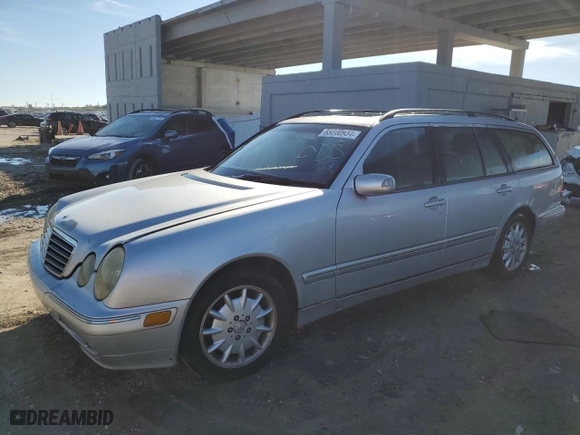2000 Mercedes-Benz E-Class with VIN WDBJH65J2YB067490, listed as a Copart auction lot 85840934 with 0 mi miles and Clean Title. Bid and sale history available at carsss.com. Image 1.
