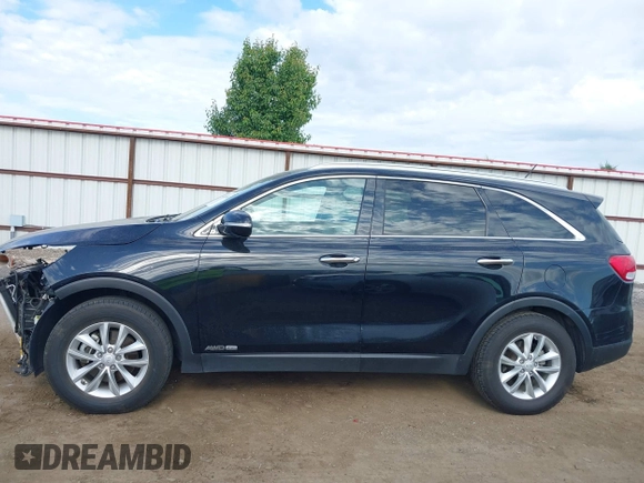 2016 Kia Sorento LX z VIN 5XYPGDA50GG131686, wystawiony jako IAAI lot #42416861 z przebiegiem 113 446 mil mil oraz . Historia ofert i sprzedaży dostępna na DreamBid. Obrazek 15.