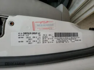 2010 Dodge Grand Caravan SXT z VIN 2D4RN5D12AR354539, wystawiony jako Copart lot #53935695 z przebiegiem 157 100 mil mil oraz Czysty tytuł • Clean title. Historia ofert i sprzedaży dostępna na DreamBid. Obrazek 13.
