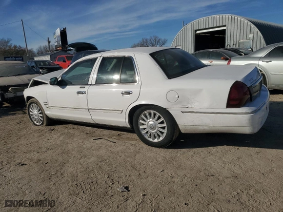 2011 Mercury Grand Marquis LS with VIN 2MEBM7FV3BX603424, listed as a Copart auction lot 84921364 with 197,312 mi miles and Salvage Title. Bid and sale history available at carsss.com. Image 2.