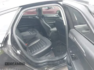 2020 Ford Fusion SEL с VIN 3FA6P0CD2LR145913, выставлен на аукционе IAAI как лот 42310012 с пробегом 121 168 миль миль и . История ставок и продаж доступна на DreamBid. Изображение 8.