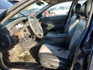 2005 Chrysler Sebring with VIN 1C3EL36R85N629878, listed as a Copart auction lot 81528804 with 200,926 mi miles and Salvage Title. Bid and sale history available at DreamBid. Image 7.