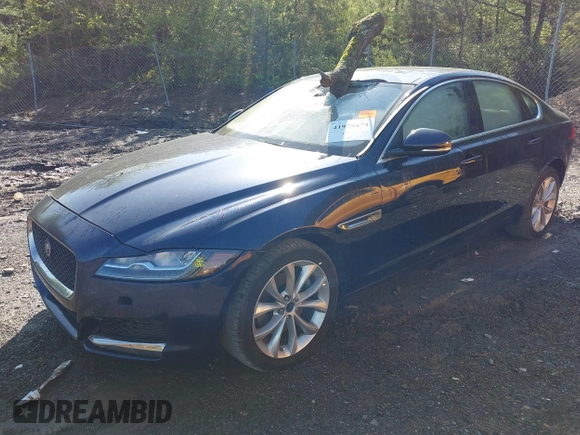 2018 Jaguar XF 25t Premium with VIN SAJBD4FX7JCY57670, listed as a IAAI auction lot 41978474 with 44,136 mi miles and . Bid and sale history available at DreamBid. Image 17.