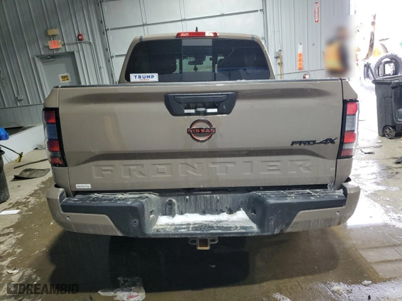 2024 Nissan Frontier PRO-4X with VIN 1N6ED1EK2RN605631, listed as a Copart auction lot 88633685 with 0 mi miles and Salvage Title. Bid and sale history available at carsss.com. Image 6.