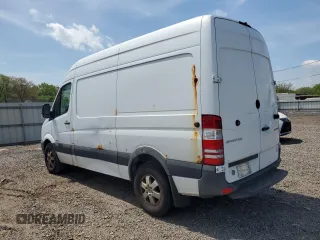 2014 Mercedes-Benz Sprinter with VIN WD3PE7DC3E5845300, listed as a Copart auction lot 54864625 with 315,431 mi miles and Clean Title. Bid and sale history available at DreamBid. Image 2.