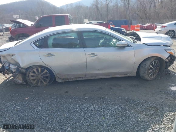 2018 Nissan Altima 2.5 SV with VIN 1N4AL3AP4JC167847, listed as a IAAI auction lot 41522367 with 129,215 mi miles. Bid and sale history available at carsss.com. Image 13.