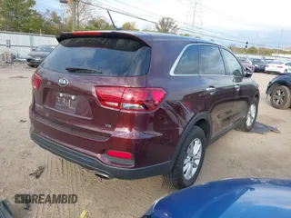 2019 Kia Sorento S V6 with VIN 5XYPGDA54KG559320, listed as a IAAI auction lot 40754605 with 68,555 mi miles. Bid and sale history available at carsss.com. Image 4.