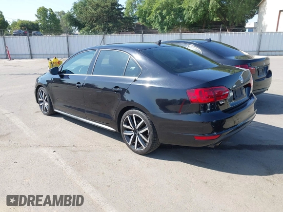 2013 Volkswagen Jetta Autobahn с VIN 3VW4A7AJ1DM364460, выставлен на аукционе IAAI как лот 42425355 с пробегом 184 410 миль миль и . История ставок и продаж доступна на DreamBid. Изображение 3.
