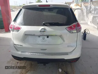 2015 Nissan Rogue SL with VIN 5N1AT2MV5FC878040, listed as a IAAI auction lot 41968061 with 124,352 mi miles and . Bid and sale history available at carsss.com. Image 16.