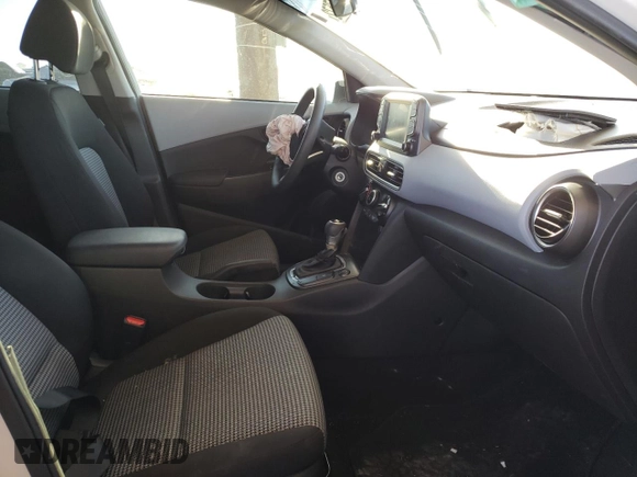 2019 Hyundai Kona SE with VIN KM8K1CAA7KU334905, listed as a Copart auction lot 64277572 with 69,604 mi miles. Bid and sale history available at carsss.com. Image 5.