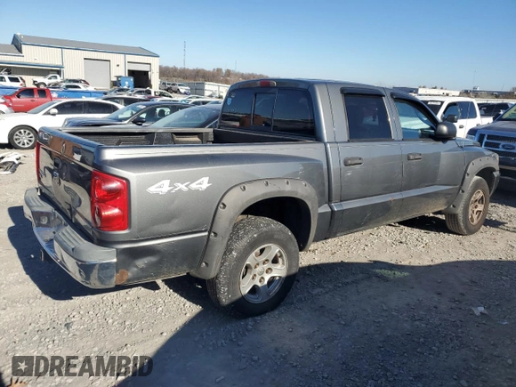 2006 Dodge Dakota SLT with VIN 1D7HW48K86S522957, listed as a Copart auction lot 82322744 with 182,278 mi miles and Salvage Title. Bid and sale history available at carsss.com. Image 3.