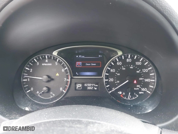 2014 Nissan Altima 2.5 SV with VIN 1N4AL3AP3EC128267, listed as a IAAI auction lot 41559433 with 169,844 mi miles. Bid and sale history available at carsss.com. Image 7.