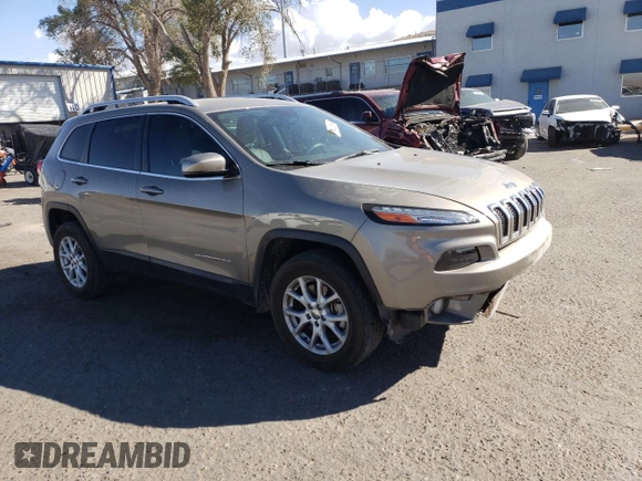 2017 Jeep Cherokee Latitude with VIN 1C4PJMCS0HW631940, listed as a Copart auction lot 76422654 with 58,220 mi miles and Salvage Title. Bid and sale history available at DreamBid. Image 4.