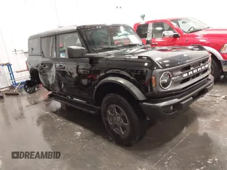 2024 Ford Bronco Big Bend with VIN 1FMDE7BH8RLB15323, listed as a IAAI auction lot 42333613 with 6,900 mi miles and . Bid and sale history available at DreamBid. Image 1.