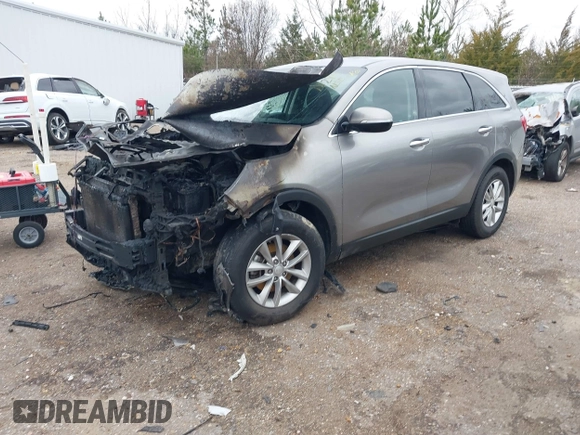 2018 Kia Sorento LX with VIN 5XYPG4A32JG395997, listed as a IAAI auction lot 41718004 with 1 mi miles. Bid and sale history available at carsss.com. Image 2.