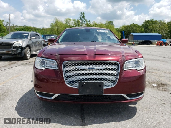 2016 Chrysler 300 Anniversary Edition z VIN 2C3CCAAG4GH194600, wystawiony jako Copart lot #55758305 z przebiegiem 135 810 mil mil oraz Szkoda całkowita • Salvage title. Historia ofert i sprzedaży dostępna na DreamBid. Obrazek 5.