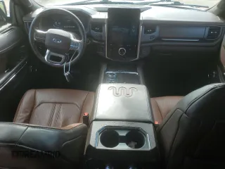 2023 Ford Expedition Max King Ranch z VIN 1FMJK1P83PEA01832, wystawiony jako Copart lot #75518404 z przebiegiem 59 474 mil mil oraz Szkoda całkowita • Salvage title. Historia ofert i sprzedaży dostępna na DreamBid. Obrazek 8.
