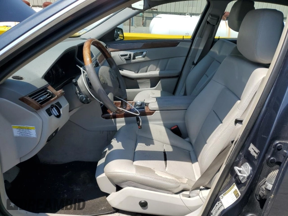 2013 Mercedes-Benz E 350 Luxury with VIN WDDHF8JB0DA738385, listed as a Copart auction lot 60824075 with 147,873 mi miles and Non repairable. Bid and sale history available at DreamBid. Image 7.