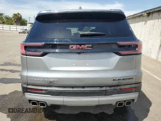2025 GMC Acadia AWD Elevation z VIN 1GKENNRS6SJ209902, wystawiony jako Copart lot #52977065 z przebiegiem 1 540 mil mil oraz Czysty tytuł • Clean title. Historia ofert i sprzedaży dostępna na DreamBid. Obrazek 6.