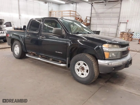 2005 Chevrolet Colorado 1SF LS Z71 with VIN 1GCDT136X58112988, listed as a IAAI auction lot 41832794 with 221,250 mi miles. Bid and sale history available at carsss.com. Image 1.