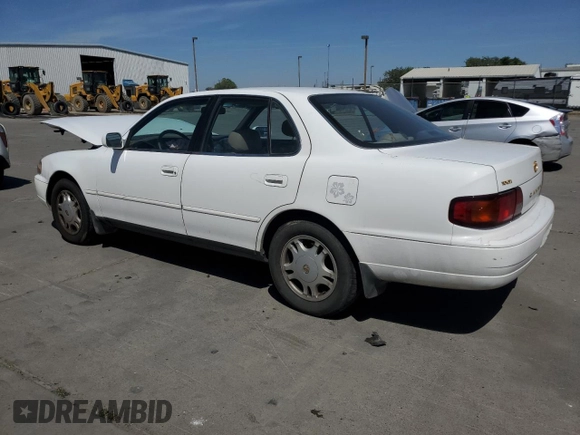1996 Toyota Camry LE z VIN JT2BF12K2T0132606, wystawiony jako Copart lot #55530625 z przebiegiem 275 455 mil mil oraz Szkoda całkowita • Salvage title. Historia ofert i sprzedaży dostępna na DreamBid. Obrazek 2.