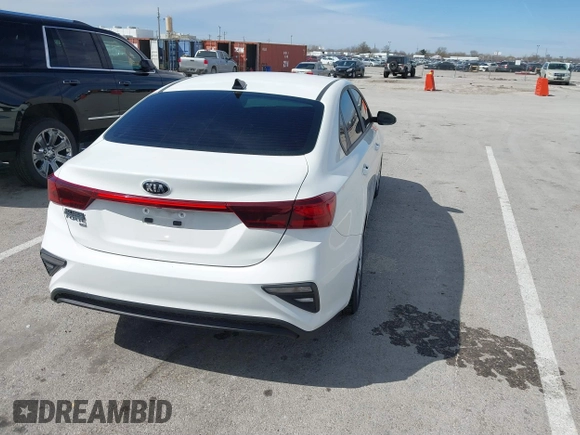 2020 Kia Forte LXS with VIN 3KPF24AD1LE257404, listed as a IAAI auction lot 41853440 with 48,475 mi miles. Bid and sale history available at carsss.com. Image 4.