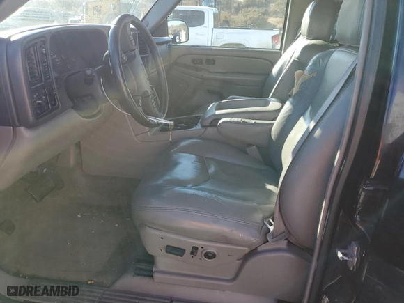 2004 Chevrolet Tahoe LT with VIN 1GNEK13ZX4R257966, listed as a Copart auction lot 83430864 with 0 mi miles and Salvage Title. Bid and sale history available at carsss.com. Image 7.