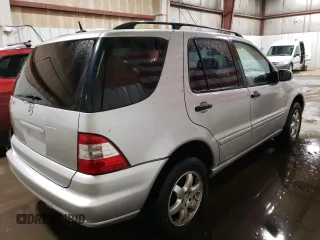 2002 Mercedes-Benz M 320/430/500 with VIN 4JGAB54E92A371393, listed as a Copart auction lot 52440815 with 119,610 mi miles and Clean Title. Bid and sale history available at DreamBid. Image 3.