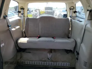 2000 Ford Windstar LX z VIN 2FMZA5141YBA25109, wystawiony jako Copart lot #86814104 z przebiegiem 159 120 mil mil oraz Nie do naprawy • Non repairable. Historia ofert i sprzedaży dostępna na DreamBid. Obrazek 10.