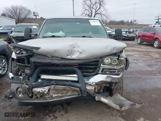2006 GMC Sierra 1500 SLT with VIN 2GTEK13T461140044, listed as a IAAI auction lot 41590434 with 242,317 mi miles. Bid and sale history available at carsss.com. Image 13.