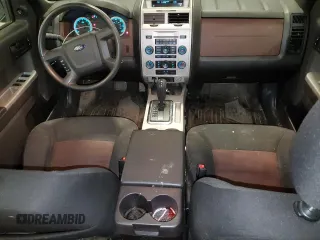 2008 Ford Escape XLT с VIN 1FMCU931X8KB50283, выставлен на аукционе Copart как лот 58369735 с пробегом 197 394 миль миль и Списание • Salvage title. История ставок и продаж доступна на DreamBid. Изображение 8.