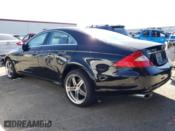 2007 Mercedes-Benz CLS-Class 5.5L with VIN WDDDJ72X17A080839, listed as a Copart auction lot 44574264 with 126,234 mi miles and Salvage Title. Bid and sale history available at carsss.com. Image 2.