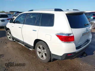 2012 Toyota Highlander Limited z VIN 5TDYK3EH4CS055758, wystawiony jako IAAI lot #42087650 z przebiegiem 108 221 mil mil oraz . Historia ofert i sprzedaży dostępna na DreamBid. Obrazek 3.