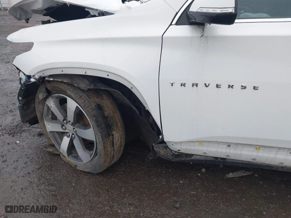 2019 Chevrolet Traverse LT Leather with VIN 1GNEVHKW4KJ280629, listed as a IAAI auction lot 41275434 with 34,562 mi miles. Bid and sale history available at carsss.com. Image 16.