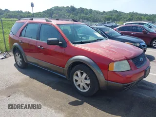 2006 Ford Freestyle SE z VIN 1FMZK01156GA03013, wystawiony jako IAAI lot #42793408 z przebiegiem 172 090 mil mil oraz . Historia ofert i sprzedaży dostępna na DreamBid. Obrazek 1.