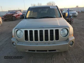 2010 Jeep Patriot Limited with VIN 1J4NF4GB8AD551154, listed as a Copart auction lot 44449995 with 155,814 mi miles and Clean Title. Bid and sale history available at carsss.com. Image 5.