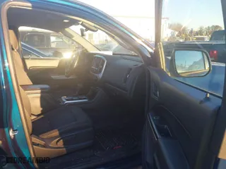 2019 Chevrolet Colorado 4WD LT with VIN 1GCGTCEN0K1268281, listed as a IAAI auction lot 41636235 with 56,550 mi miles. Bid and sale history available at carsss.com. Image 5.