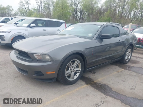 2011 Ford Mustang V6 with VIN 1ZVBP8AM6B5135684, listed as a IAAI auction lot 41997236 with 226,547 mi miles and . Bid and sale history available at carsss.com. Image 17.