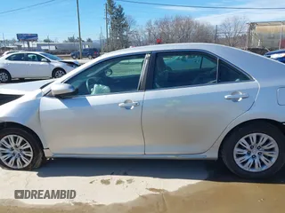 2014 Toyota Camry L with VIN 4T4BF1FK2ER364315, listed as a IAAI auction lot 41582885 with 1 mi miles. Bid and sale history available at carsss.com. Image 15.