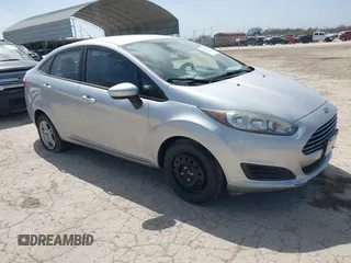 2019 Ford Fiesta SE with VIN 3FADP4BJ8KM127675, listed as a IAAI auction lot 41738931 with 38,573 mi miles. Bid and sale history available at carsss.com. Image 1.