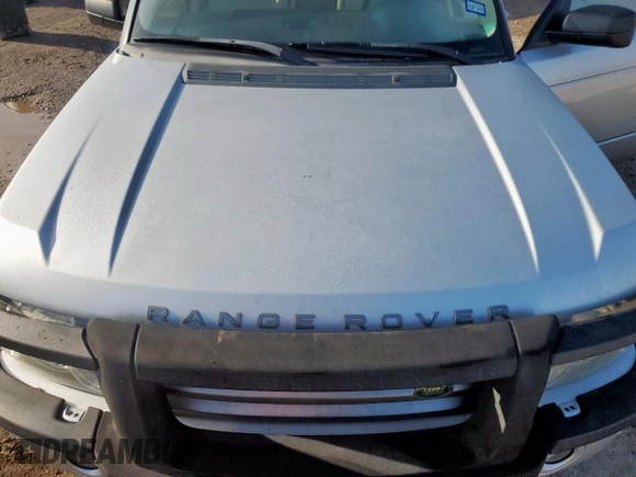 2006 Land Rover Range Rover HSE z VIN SALMF15466A215475, wystawiony jako Copart lot #64760595 z przebiegiem 77 064 mil mil oraz Czysty tytuł • Clean title. Historia ofert i sprzedaży dostępna na DreamBid. Obrazek 11.